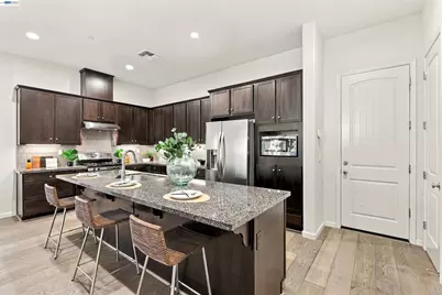 1744 Catalina Ct, Livermore, CA 94550 - Photo 7