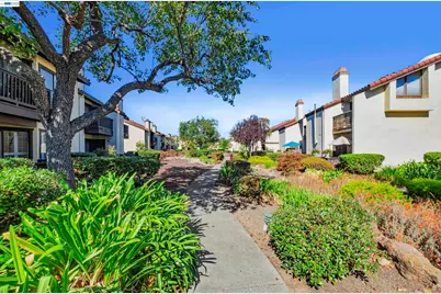 14009 Seagate Dr, San Leandro, CA 94577 - Photo 5