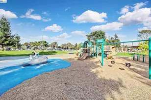 14009 Seagate Dr, San Leandro, CA 94577 - Photo 45
