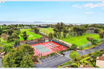 14009 Seagate Dr, San Leandro, CA 94577 - Photo 3