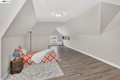 1328 25th St, Oakland, CA 94606 - Photo 17