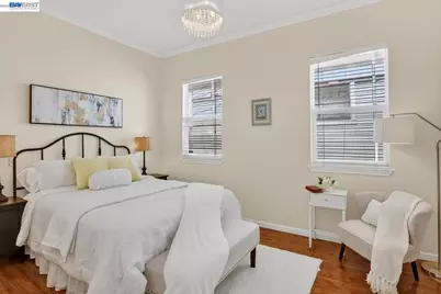 1328 25th St, Oakland, CA 94606 - Photo 11