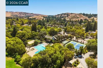 8 Dunsmoor Ct, Danville, CA 94526 - Photo 69