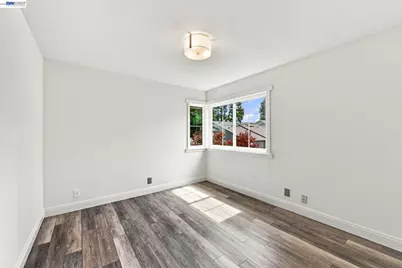 2423 Blackpool Ln, San Leandro, CA 94577 - Photo 23