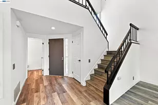2423 Blackpool Ln, San Leandro, CA 94577 - Photo 7