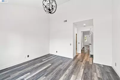 2423 Blackpool Ln, San Leandro, CA 94577 - Photo 17