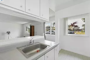 34812 Starling Dr, Union City, CA 94587 - Photo 31