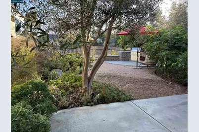10558 Rancho Carmel Dr, San Diego, CA 92128 - Photo 3