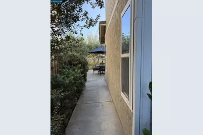 10558 Rancho Carmel Dr, San Diego, CA 92128 - Photo 25