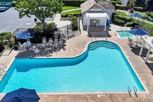 10558 Rancho Carmel Dr, San Diego, CA 92128 - Photo 17