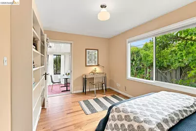 2400 McBryde Ave, Richmond, CA 94804 - Photo 17