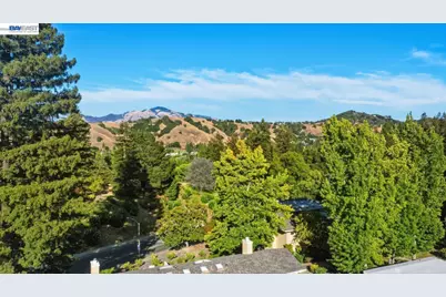2641 Ptarmigan Dr #1, Walnut Creek, CA 94595 - Photo 39