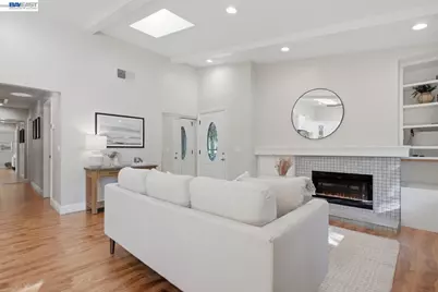 2641 Ptarmigan Dr #1, Walnut Creek, CA 94595 - Photo 13