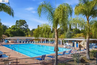 2641 Ptarmigan Dr #1, Walnut Creek, CA 94595 - Photo 35