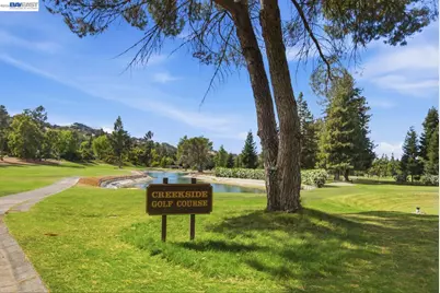 2641 Ptarmigan Dr #1, Walnut Creek, CA 94595 - Photo 41