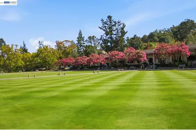 2641 Ptarmigan Dr #1, Walnut Creek, CA 94595 - Photo 37