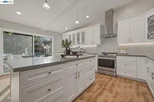 2641 Ptarmigan Dr, Walnut Creek, CA 94595 - Photo 3