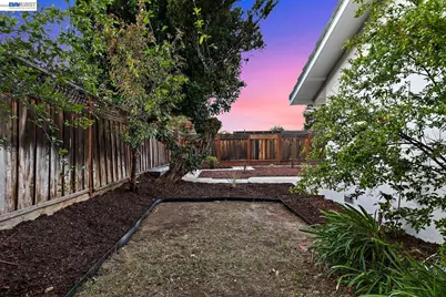1149 Geneva St, Livermore, CA 94550 - Photo 31