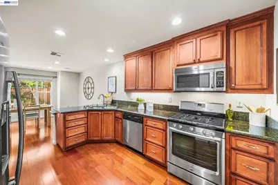 7633 Stellaria Ln, San Ramon, CA 94582 - Photo 19