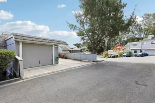 12 Madrid Ct, Novato, CA 94949 - Photo 41