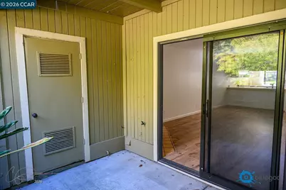 324 Eastgate Ln, Martinez, CA 94553 - Photo 17