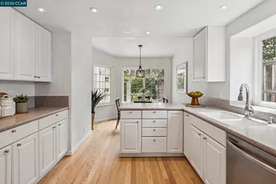 137 Brighton Rd, Alameda, CA 94502 - Photo 11
