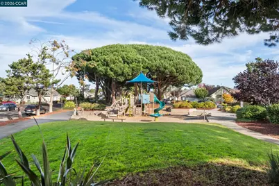137 Brighton Rd, Alameda, CA 94502 - Photo 53
