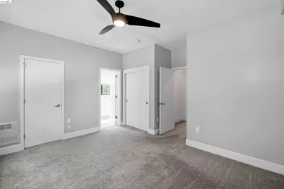 1555 32nd St #4, Oakland, CA 94608 - Photo 37