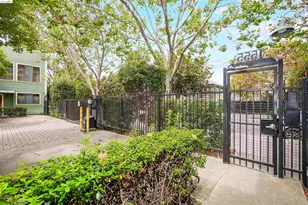 1555 32nd St, Oakland, CA 94608 - Photo 49