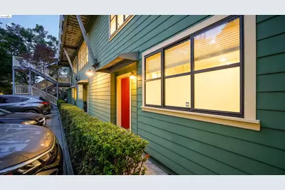 1555 32nd St #4, Oakland, CA 94608 - Photo 1
