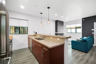 1555 32nd St, Oakland, CA 94608 - Photo 15