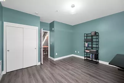 1555 32nd St #4, Oakland, CA 94608 - Photo 21