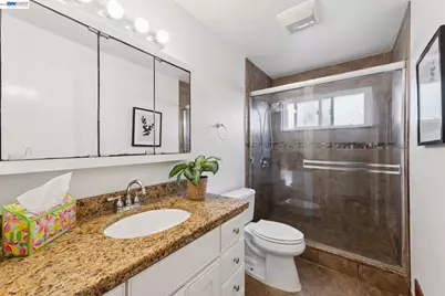 33136 Arizona, Union City, CA 94587 - Photo 53