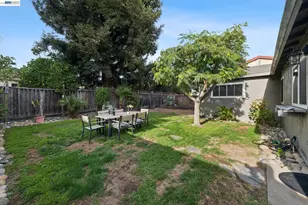 33136 Arizona, Union City, CA 94587 - Photo 57