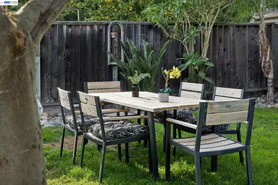 33136 Arizona, Union City, CA 94587 - Photo 59