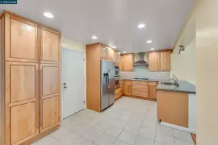 131 Ironwood, Oakland, CA 94605 - Photo 15