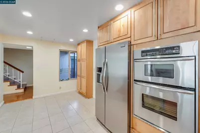 131 Ironwood, Oakland, CA 94605 - Photo 17