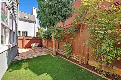 1015 Greenbrier Ct, San Leandro, CA 94577 - Photo 27