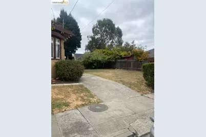 987 Yerba Buena Ave, Oakland, CA 94608 - Photo 9