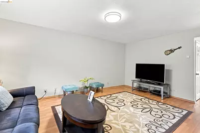205 Del Valle Cir, El Sobrante, CA 94803 - Photo 3