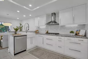 4826 La Fiesta Pl, San Jose, CA 95129 - Photo 3