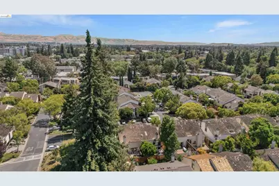 4826 La Fiesta Pl, San Jose, CA 95129 - Photo 45