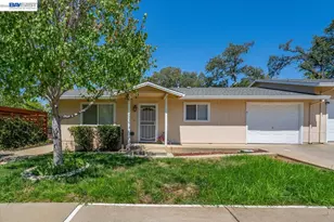 2584 Reservoir Ln, Redding, CA 96002 - Photo 49