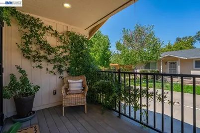 2584 Reservoir Ln, Redding, CA 96002 - Photo 35