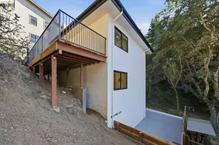 6334 Doran Dr, Oakland, CA 94611 - Photo 51
