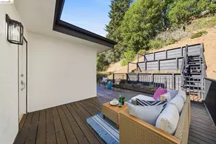 6334 Doran Dr, Oakland, CA 94611 - Photo 43