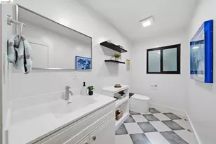 6334 Doran Dr, Oakland, CA 94611 - Photo 15