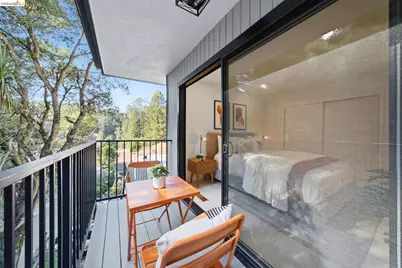 6334 Doran Dr, Oakland, CA 94611 - Photo 33