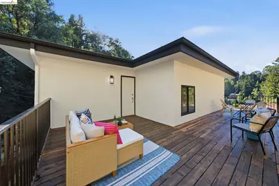 6334 Doran Dr, Oakland, CA 94611 - Photo 41