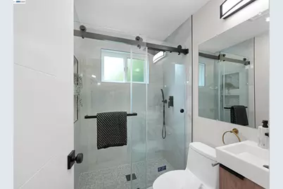 483 Boynton Ave, Berkeley, CA 94707 - Photo 25